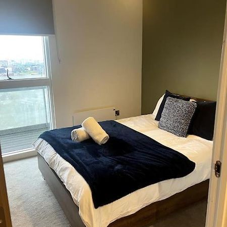 Lovely 2-Bedroom Condo With Balcony Manchester Extérieur photo