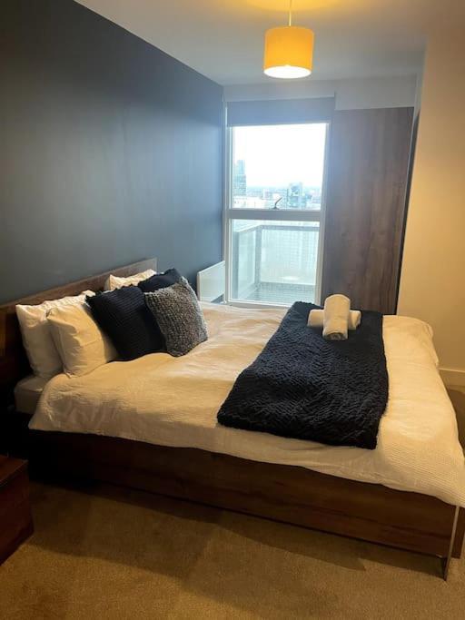 Lovely 2-Bedroom Condo With Balcony Manchester Extérieur photo
